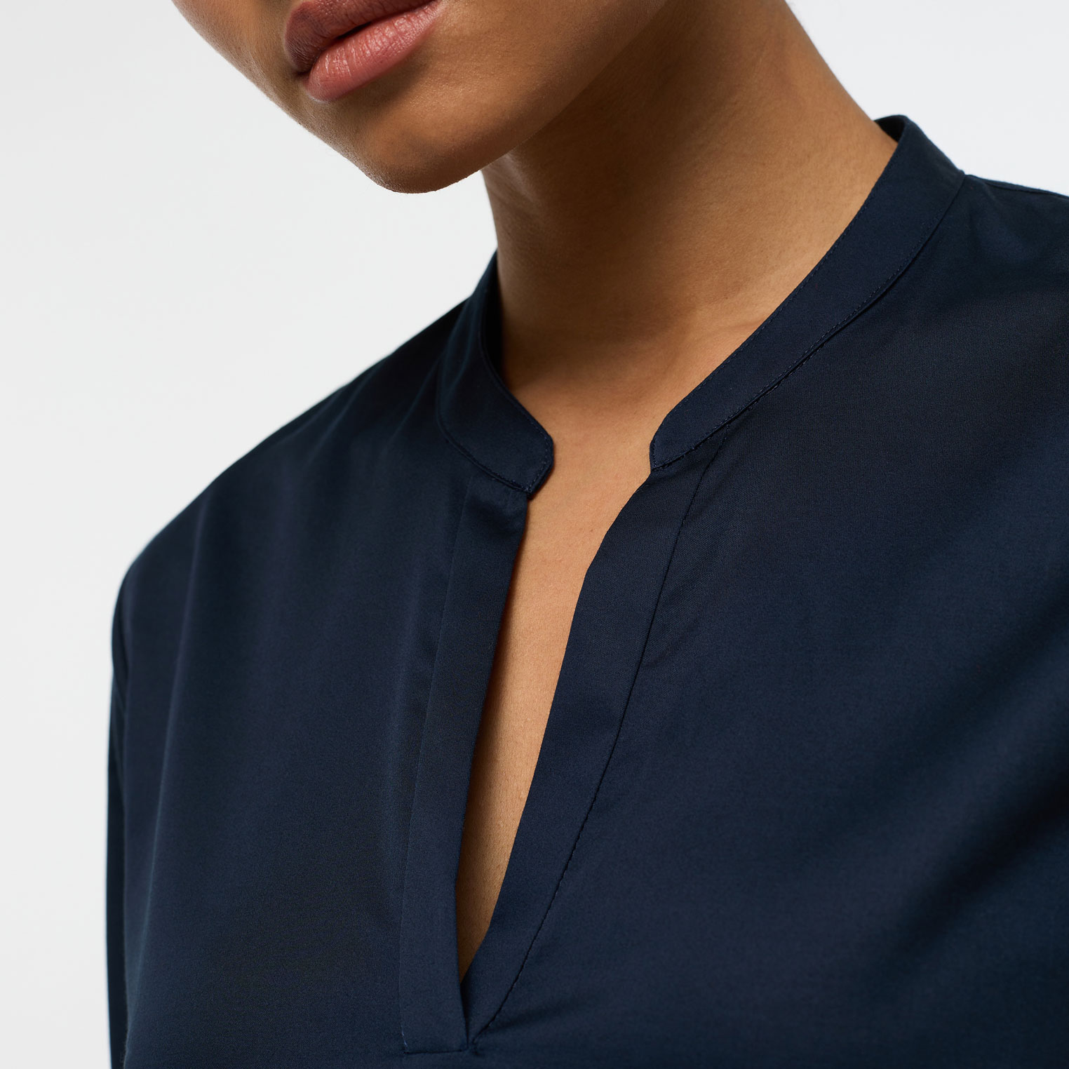 Eterna Satin Loose fit Damenhemd, Navy, large image number 3