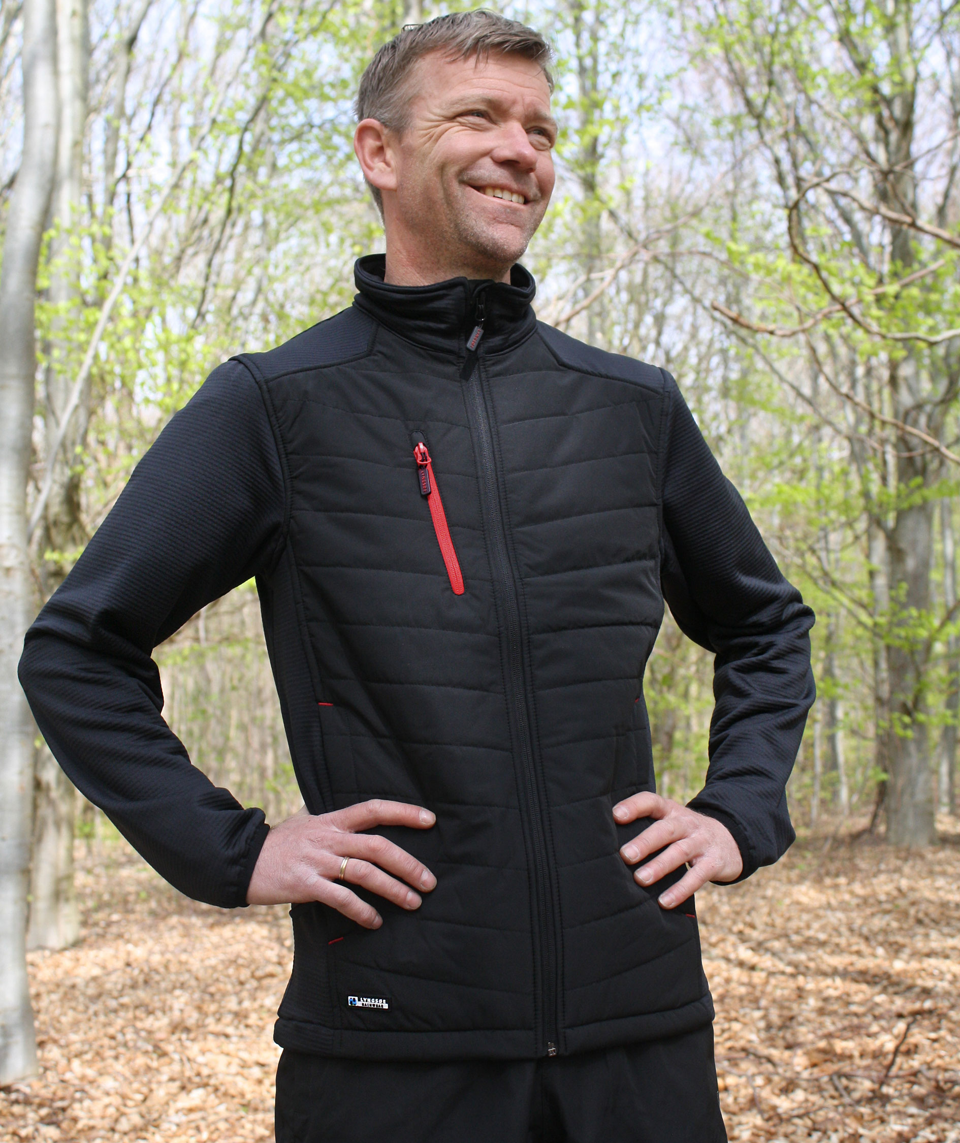 Lyngs&oslash;e hybridjacka, Svart