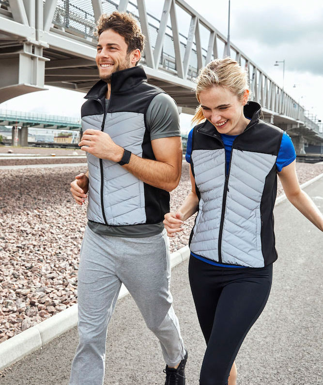 Clique Utah vadderad v&auml;st dam, Varsel