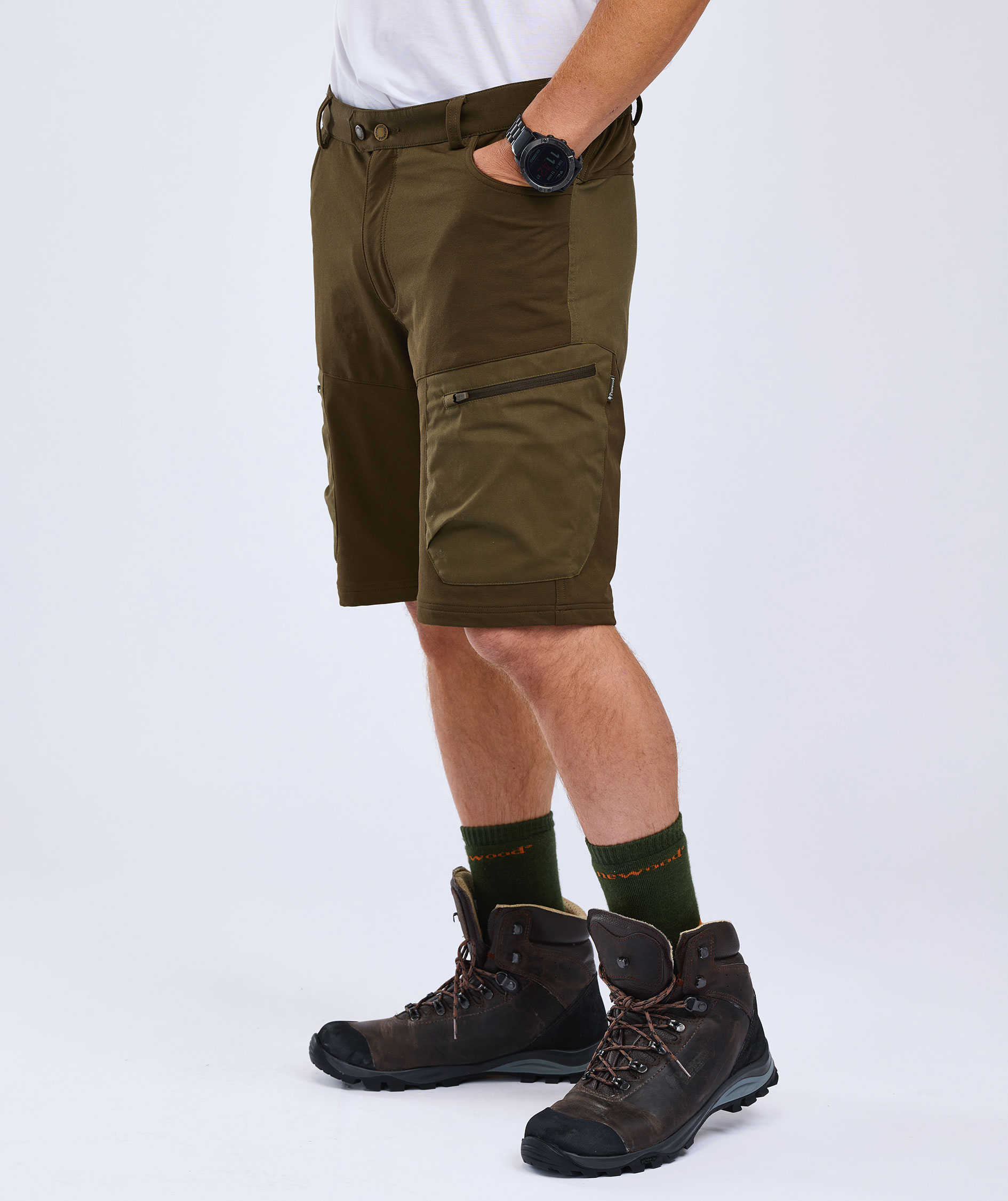 Pinewood Finnveden Hybrid shorts, Dark Olive/Hunting Olive, large image number 4
