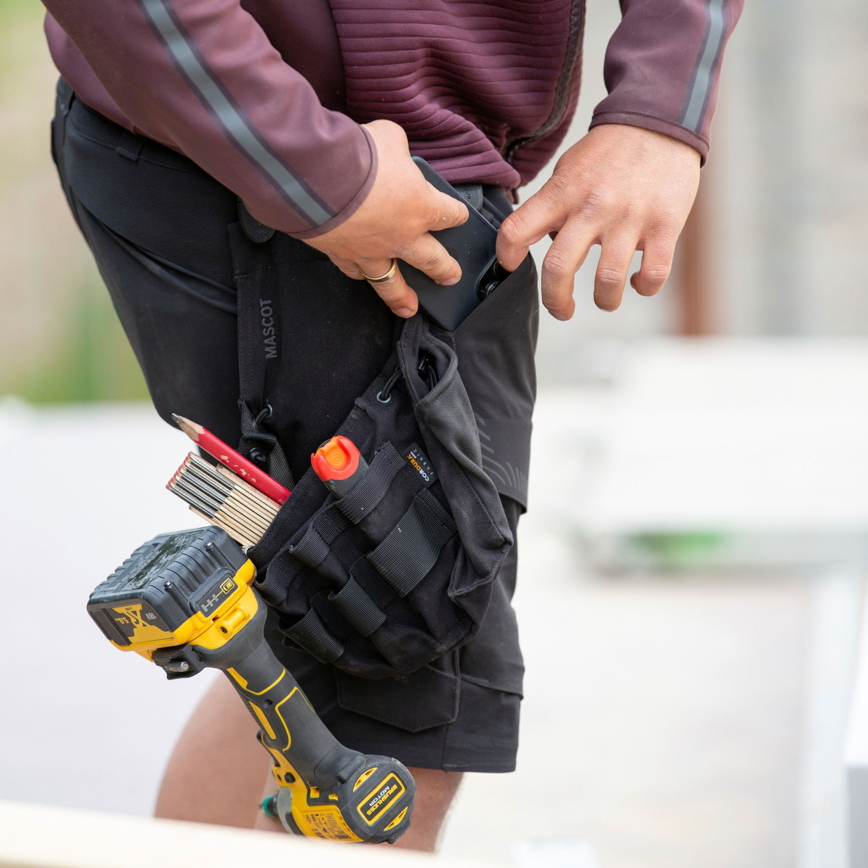 Mascot Customized h&aelig;ngelomme, Sort