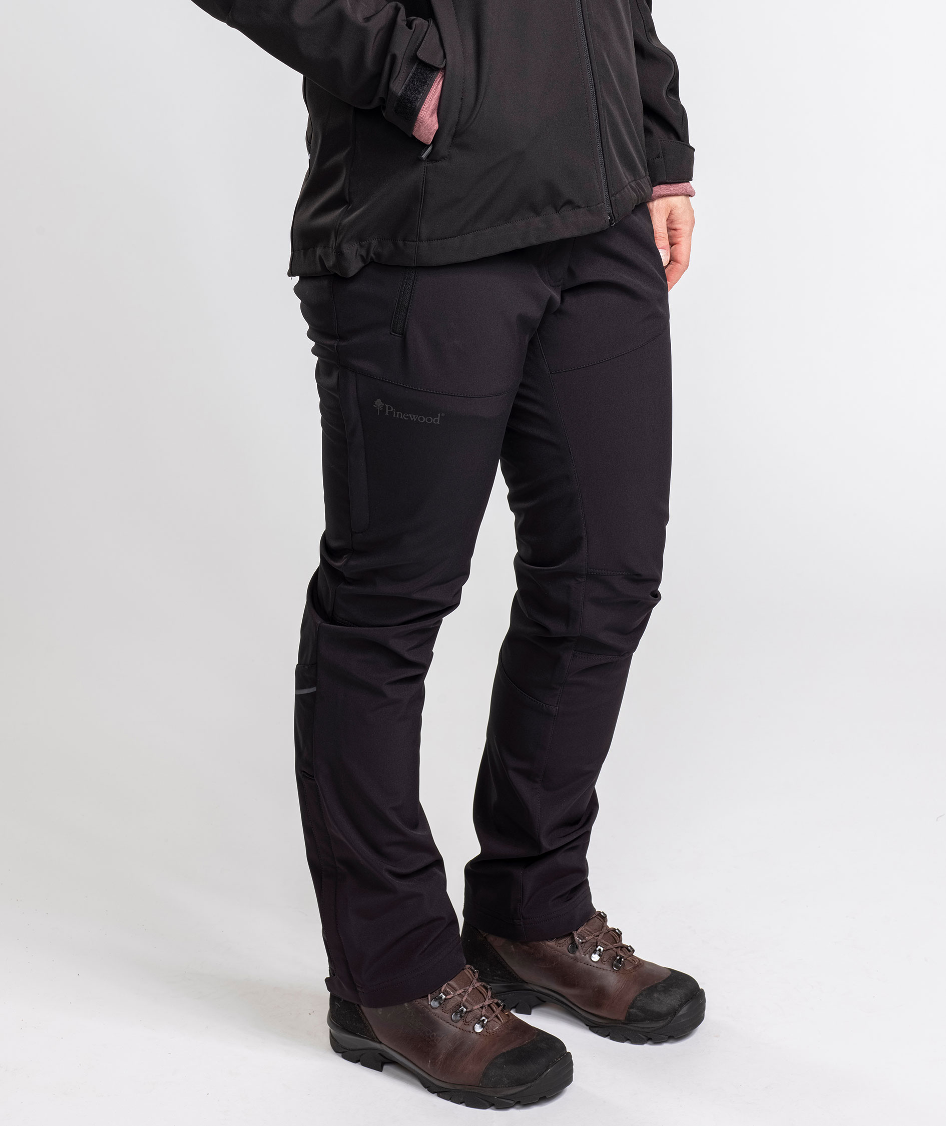 Pinewood Wilda Stretch dame skalbukser, Sort, large image number 3