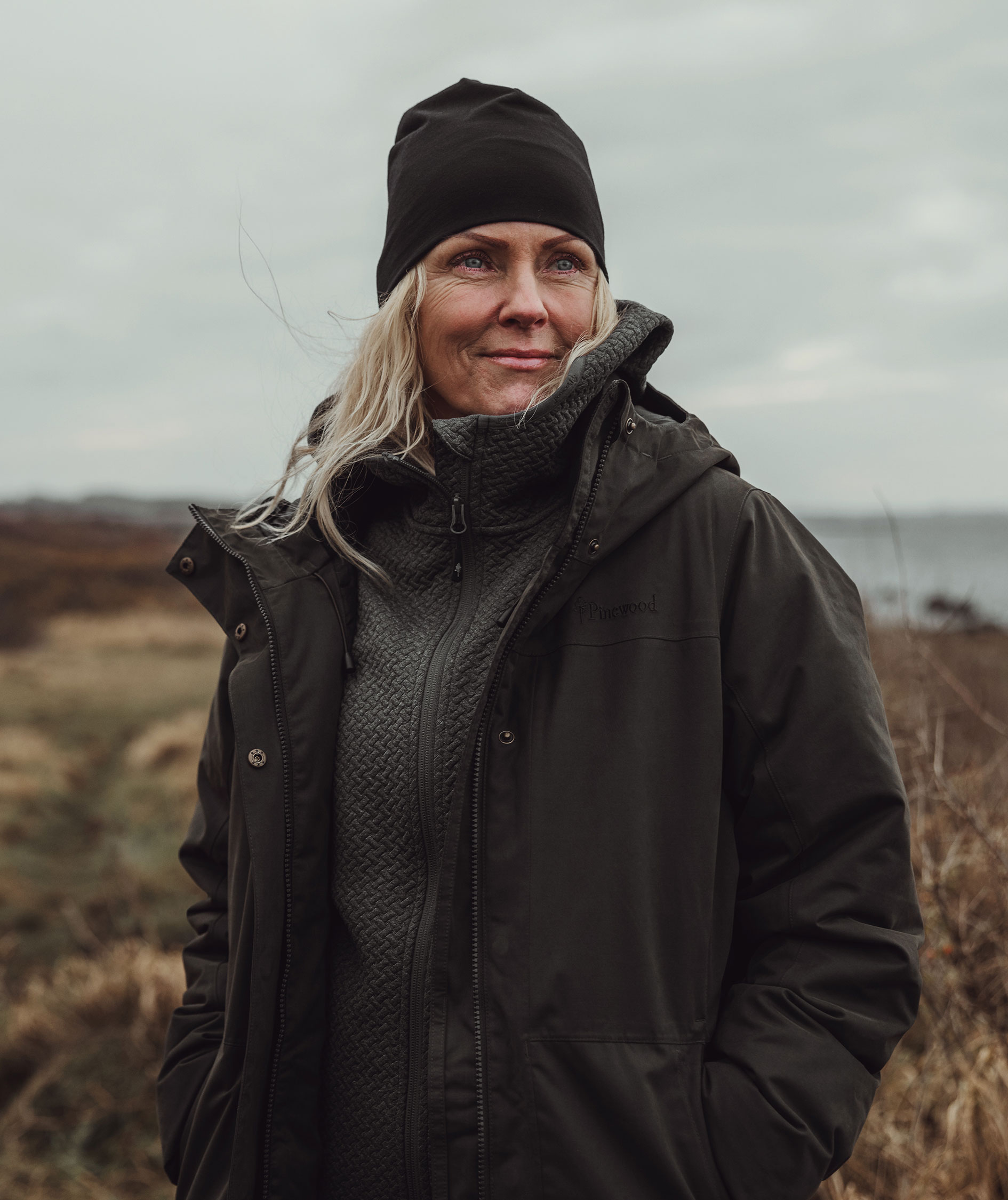 Pinewood&nbsp;hue med merinould, Black