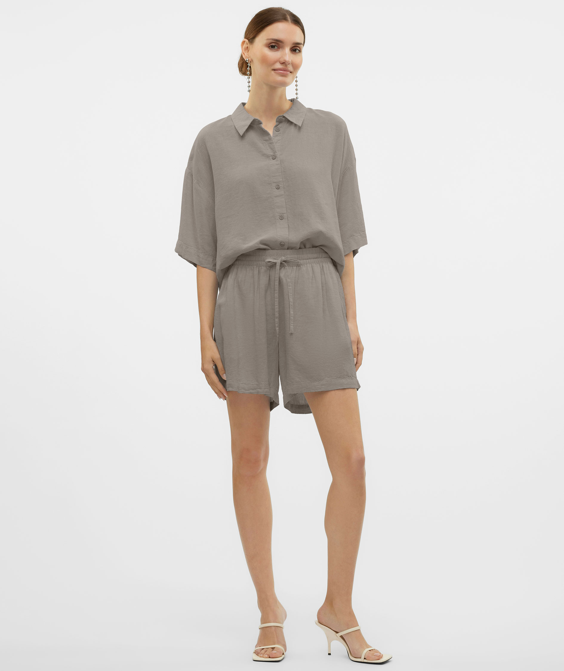 Vero Moda VMLINN women's linen shorts, Moon Rock Melange
