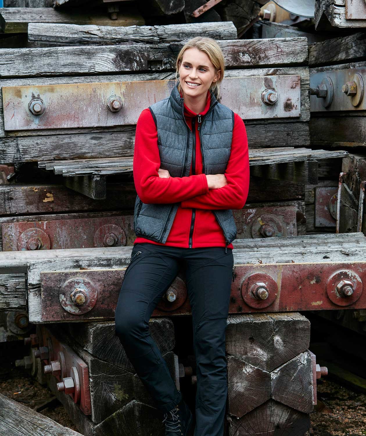 South West Alma vadderad ﻿v&auml;st dam, M&ouml;rk Ljunggr&aring;