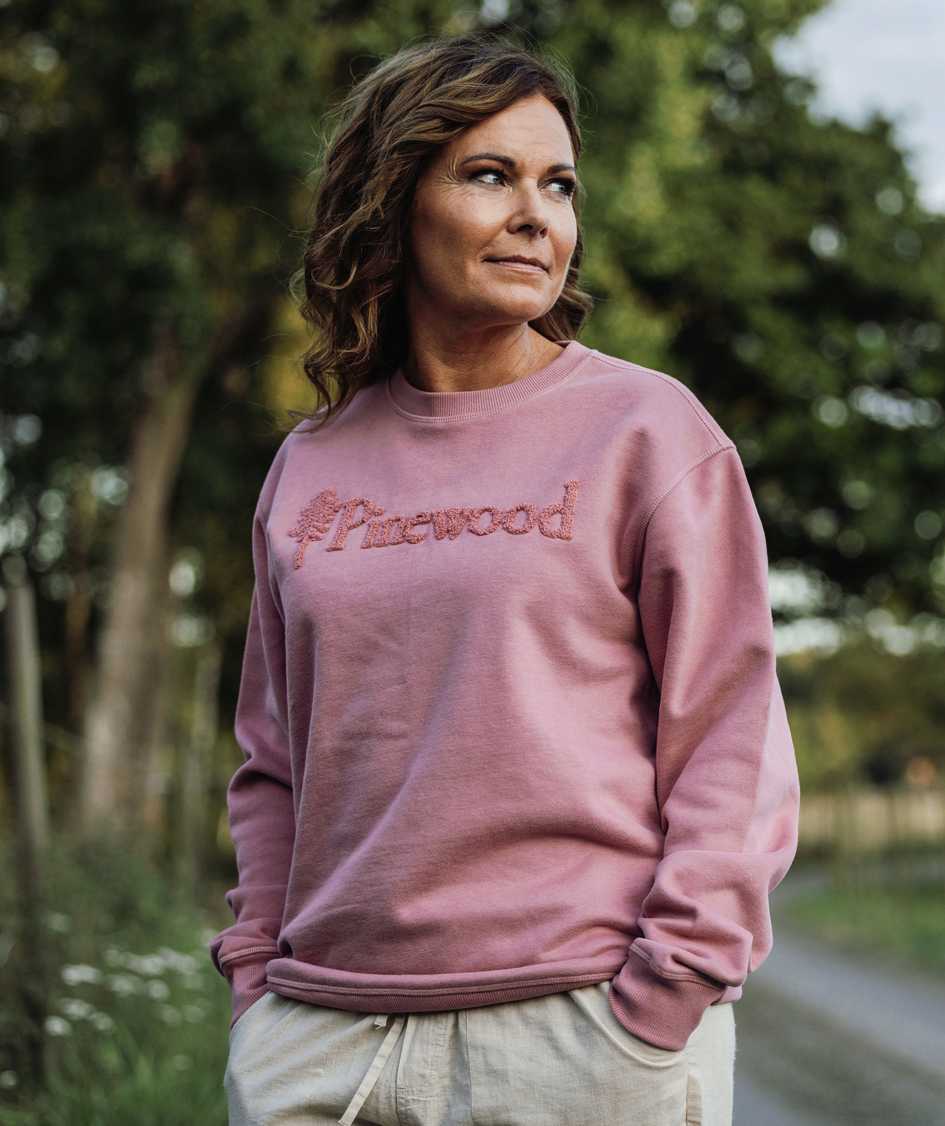 Pinewood V&auml;rnamo Logo sweatshirt, Dusty Pink, large image number 16