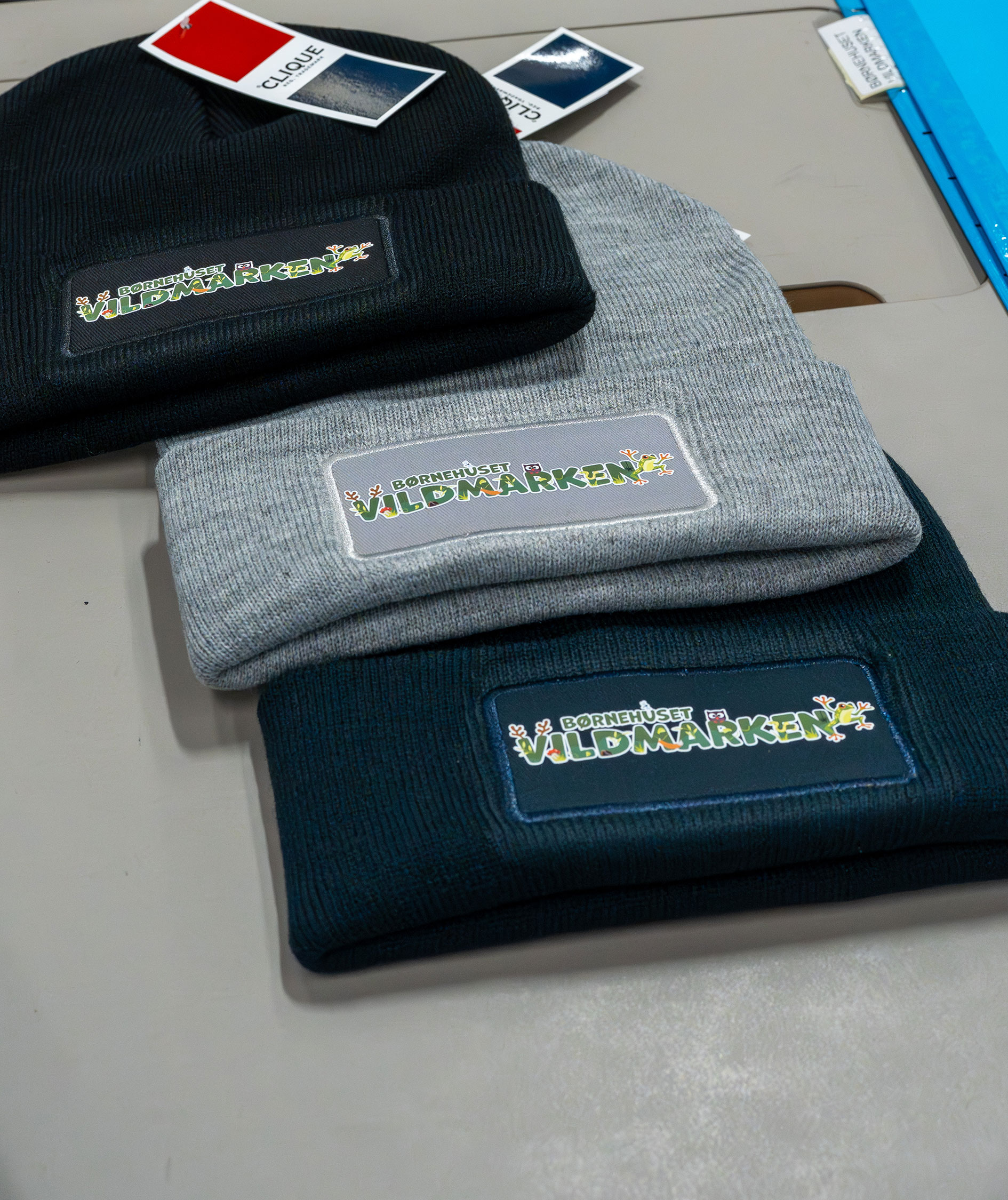 Clique Hubert Patch knitted beanie, Black, Black, large image number 2