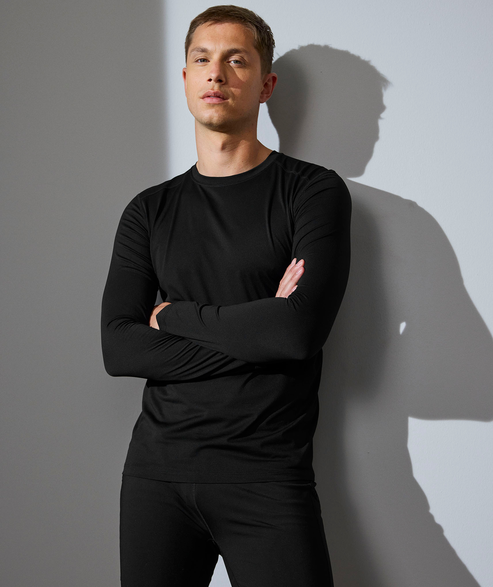 GEYSER&nbsp;Active l&aring;ng&auml;rmad T-shirt, Svart