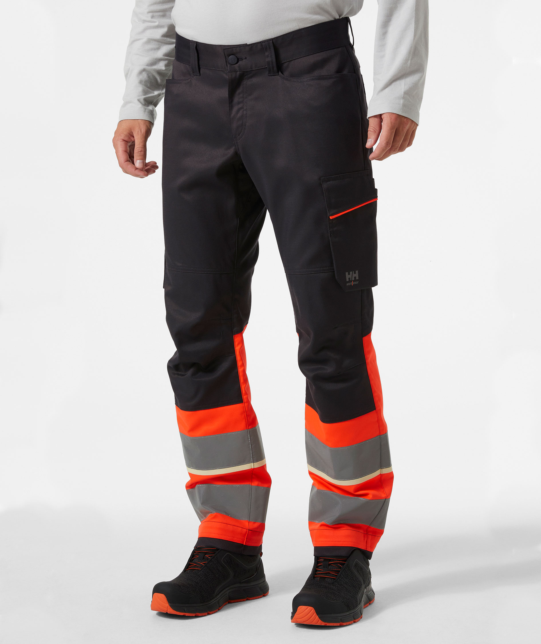 Helly Hansen UC-ME arbetsbyxa, Varsel R&ouml;d/Ebony, large image number 1