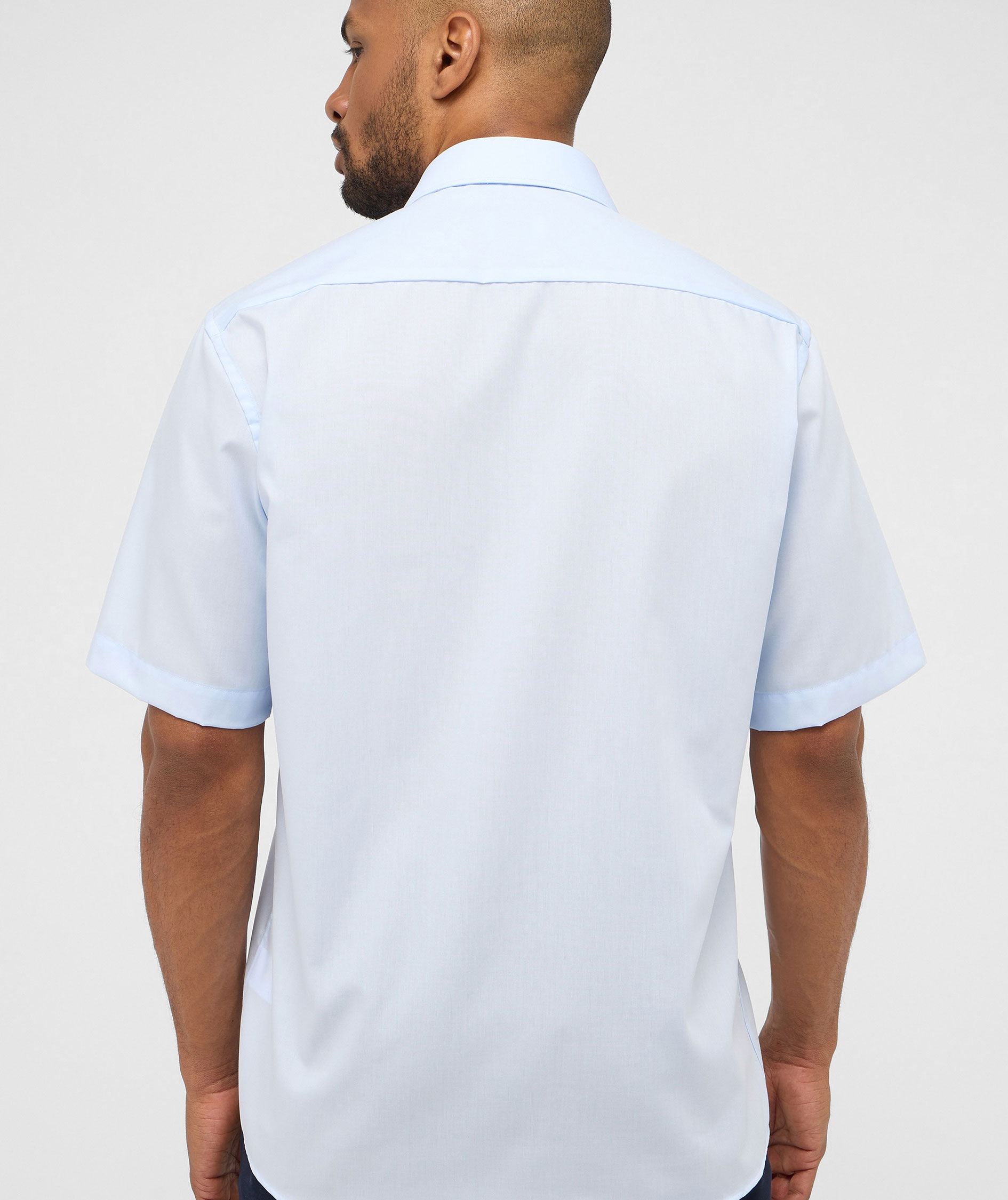 Eterna Uni Comfort fit kort&auml;rmad Poplin skjorta, Ljus Bl&aring;, large image number 2