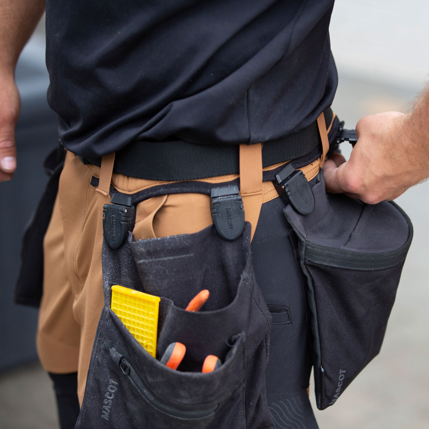 Mascot Customized holster pocket, Black, Black, large image number 2