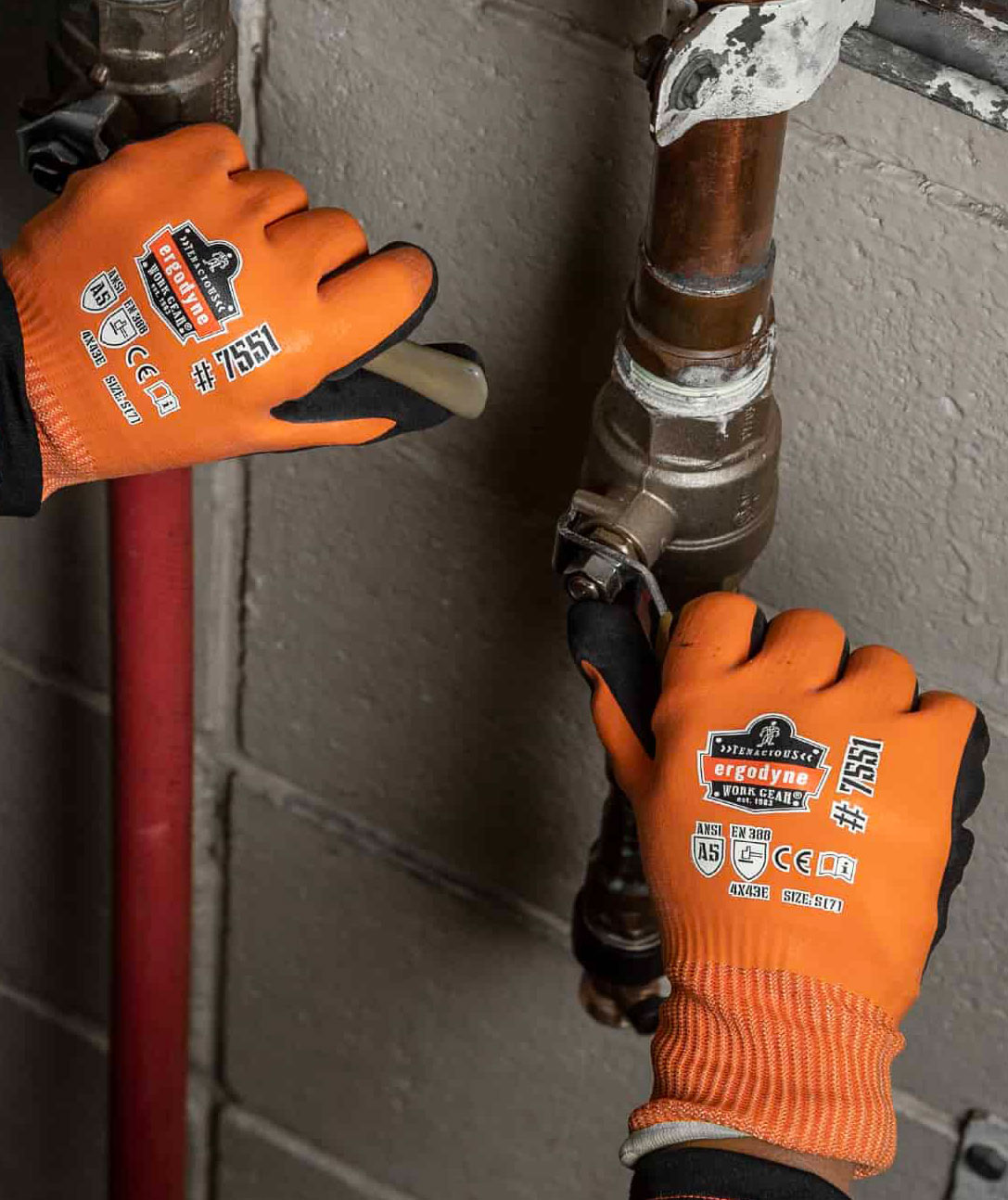 Ergodyne 7551 vinterhandsker med sk&aelig;rebeskyttelse Cut E, Black/Orange, large image number 2