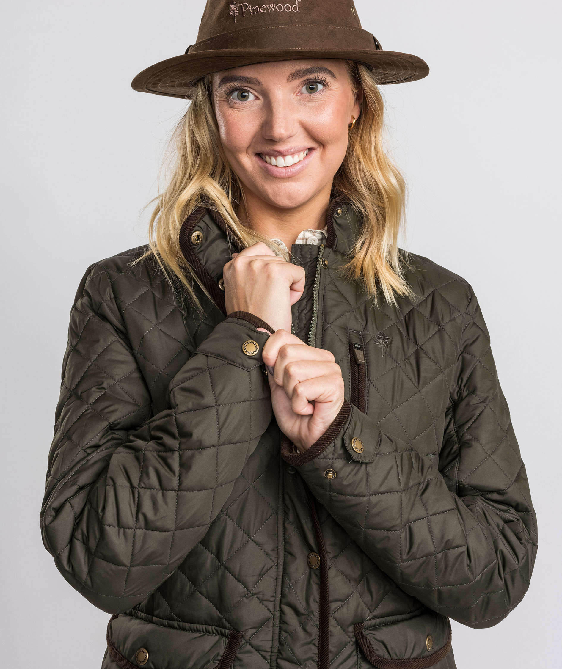 Pinewood Nydala Classic vatteret damejakke, Mosgr&oslash;n, large image number 4