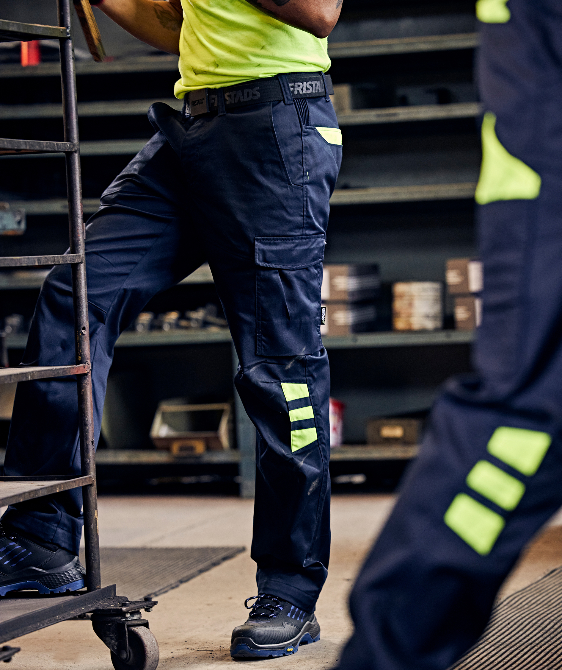 Fristads service trousers 2930 GWM, Dark Marine/Hi-Vis Yellow, large image number 8