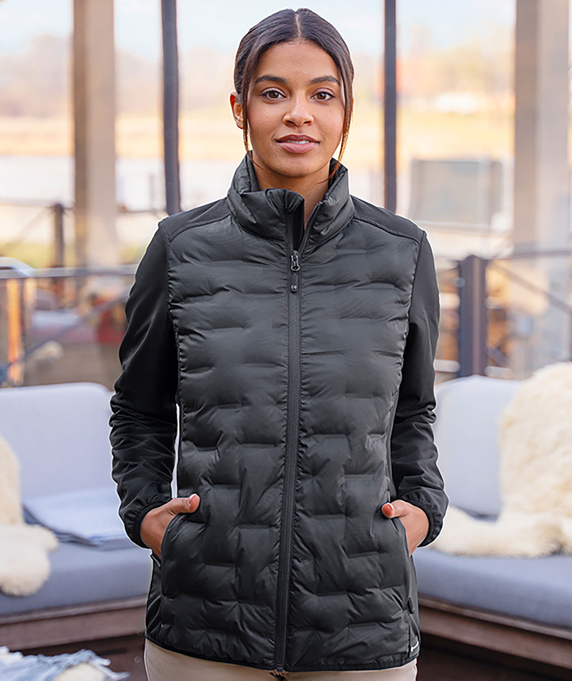 Karlowsky hybridjacka dam, Black