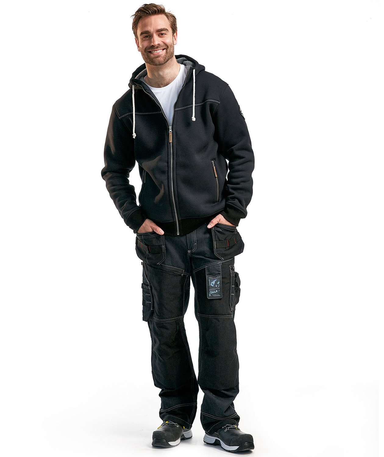 Bl&aring;kl&auml;der h&aelig;ttetr&oslash;je med pile foer, Sort