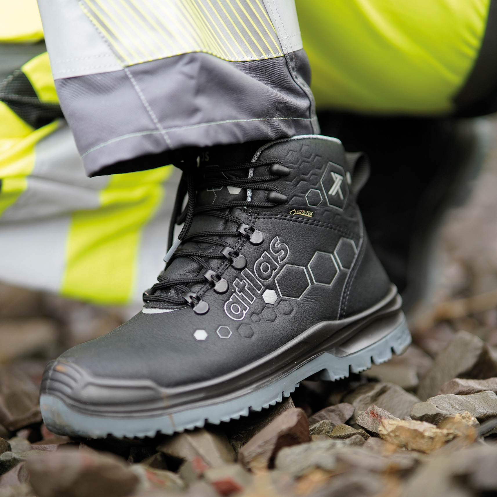 Atlas XT 500 GTX safety boots S3, Black, large image number 2