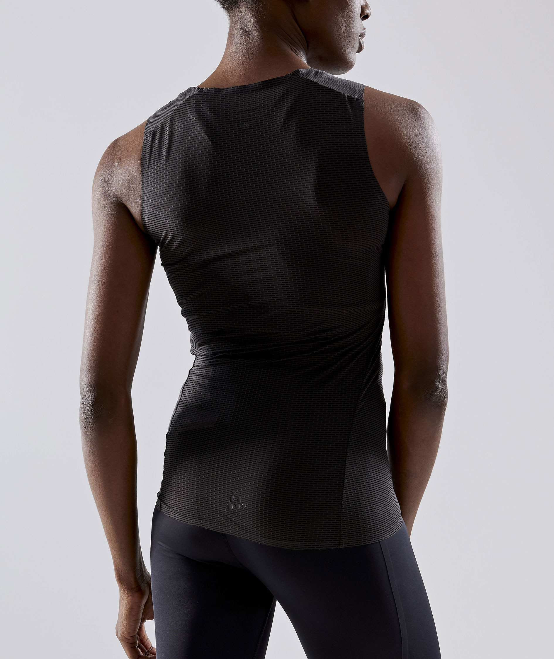 Craft PRO Dry Nanoweight women's tank top, Black, large image number 2