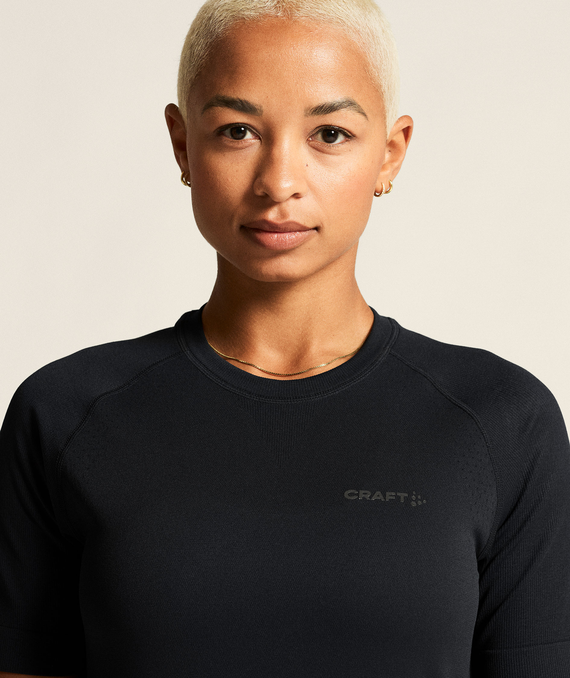 Craft Active Comfort 2 women's short-sleeved baselayer sweater, Black, large image number 3