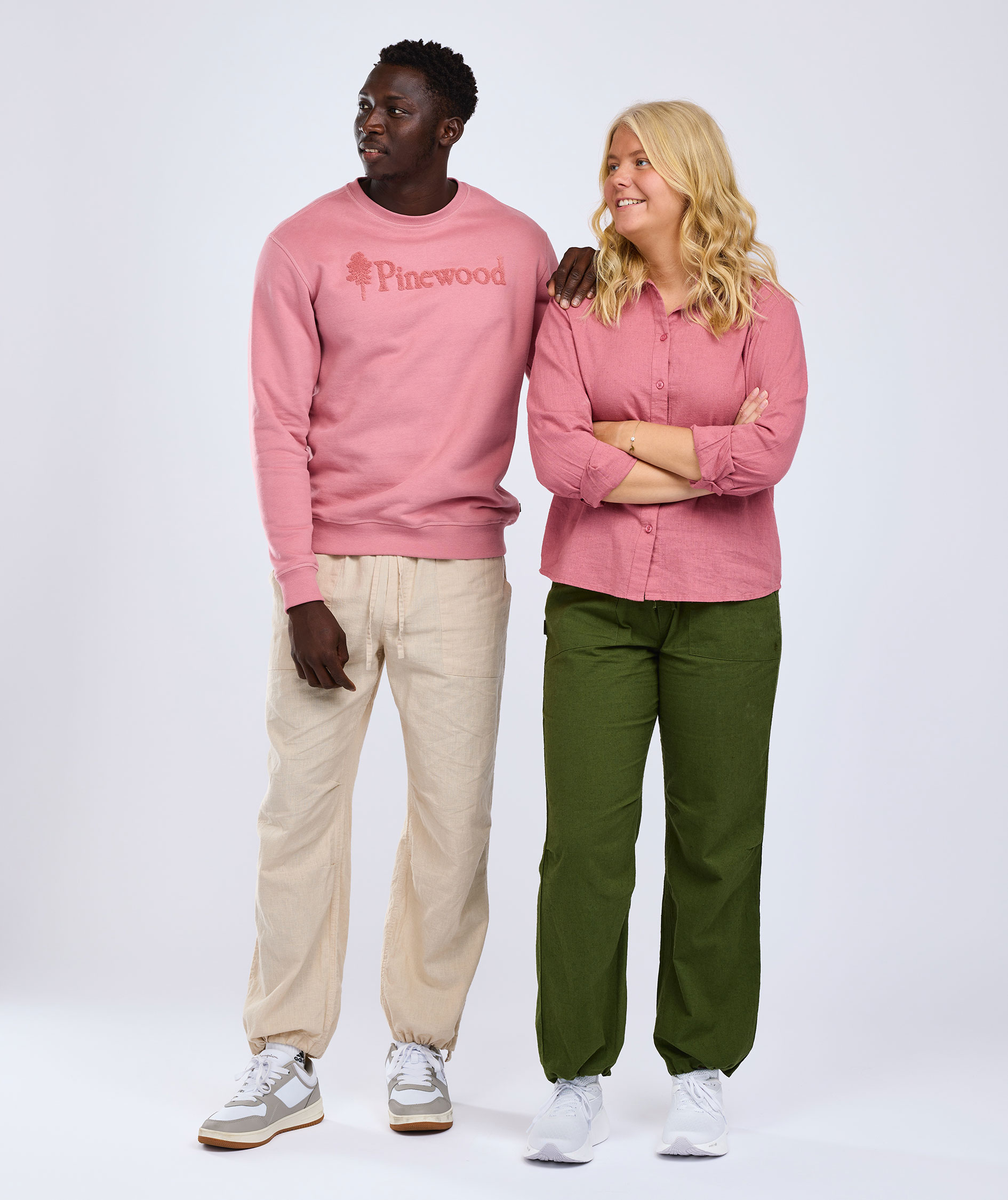 Pinewood V&auml;rnamo Logo sweatshirt, Dusty Pink, large image number 11