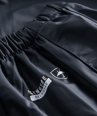 Lyngs&oslash;e PU regnbyxa, Marinbl&aring;