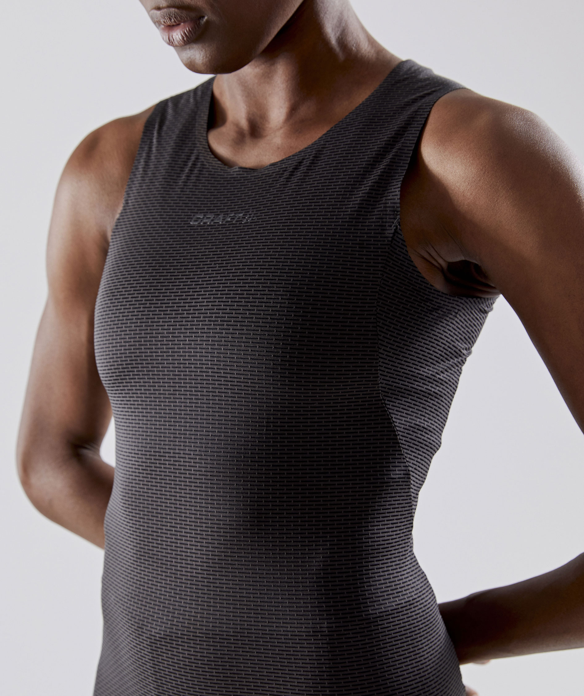 Craft PRO Dry Nanoweight women's tank top, Black, large image number 4