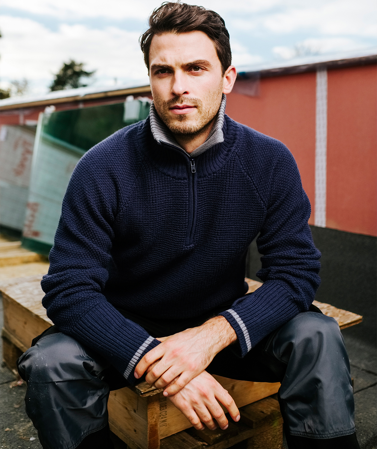 YOU Besseggen sweater med merinould, Marine