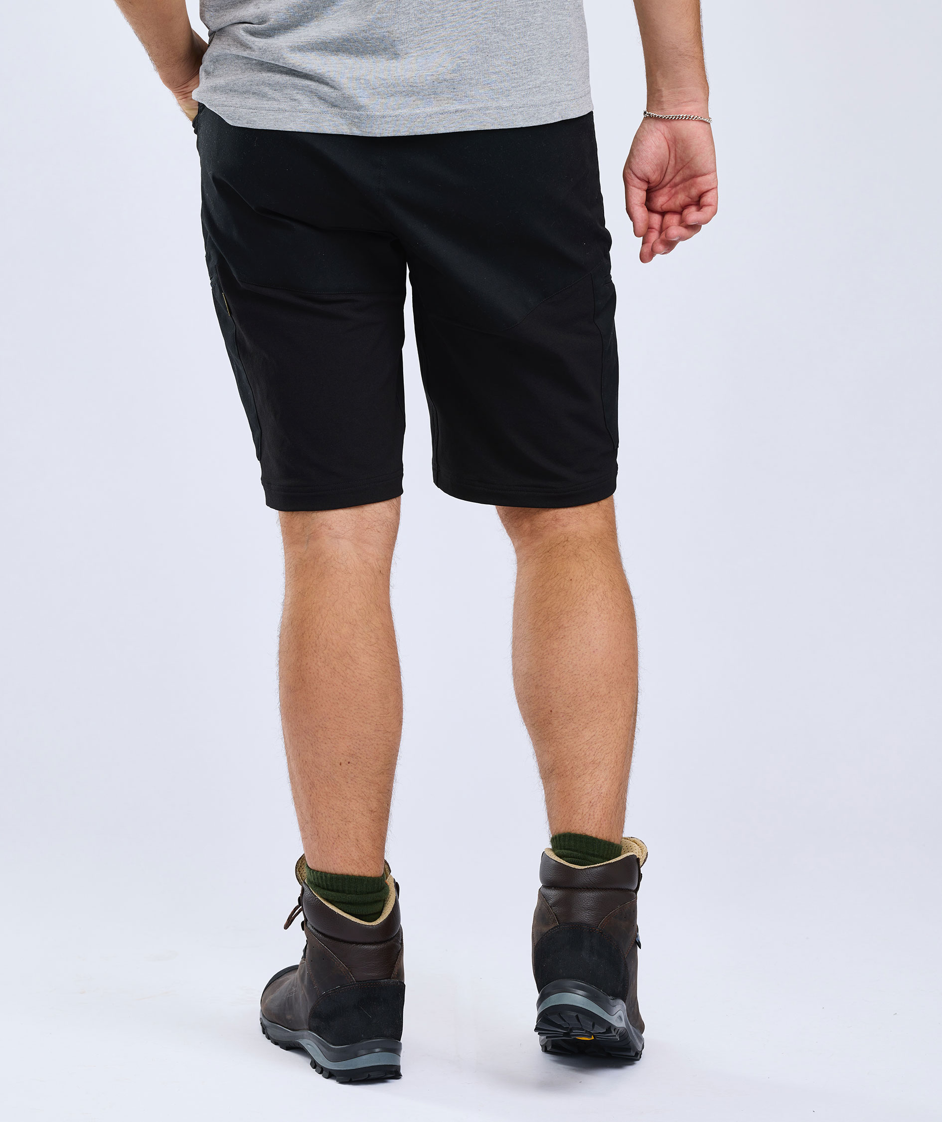 Pinewood Finnveden Hybrid shorts, Sort, large image number 3