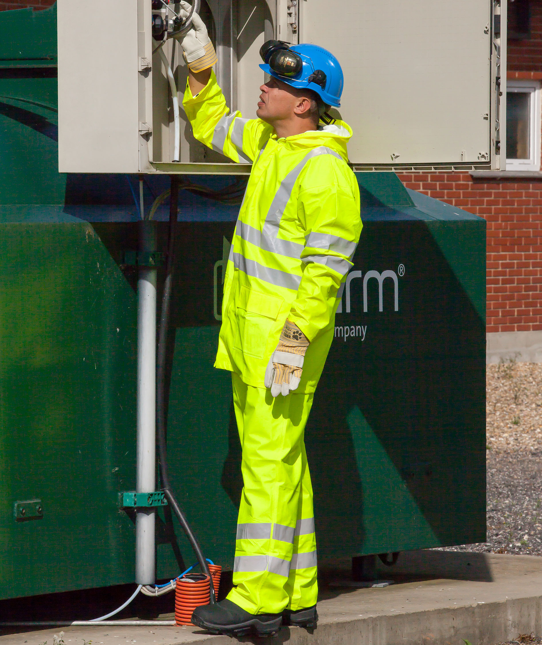 Lyngs&oslash;e regnbyxa, Varsel Gul