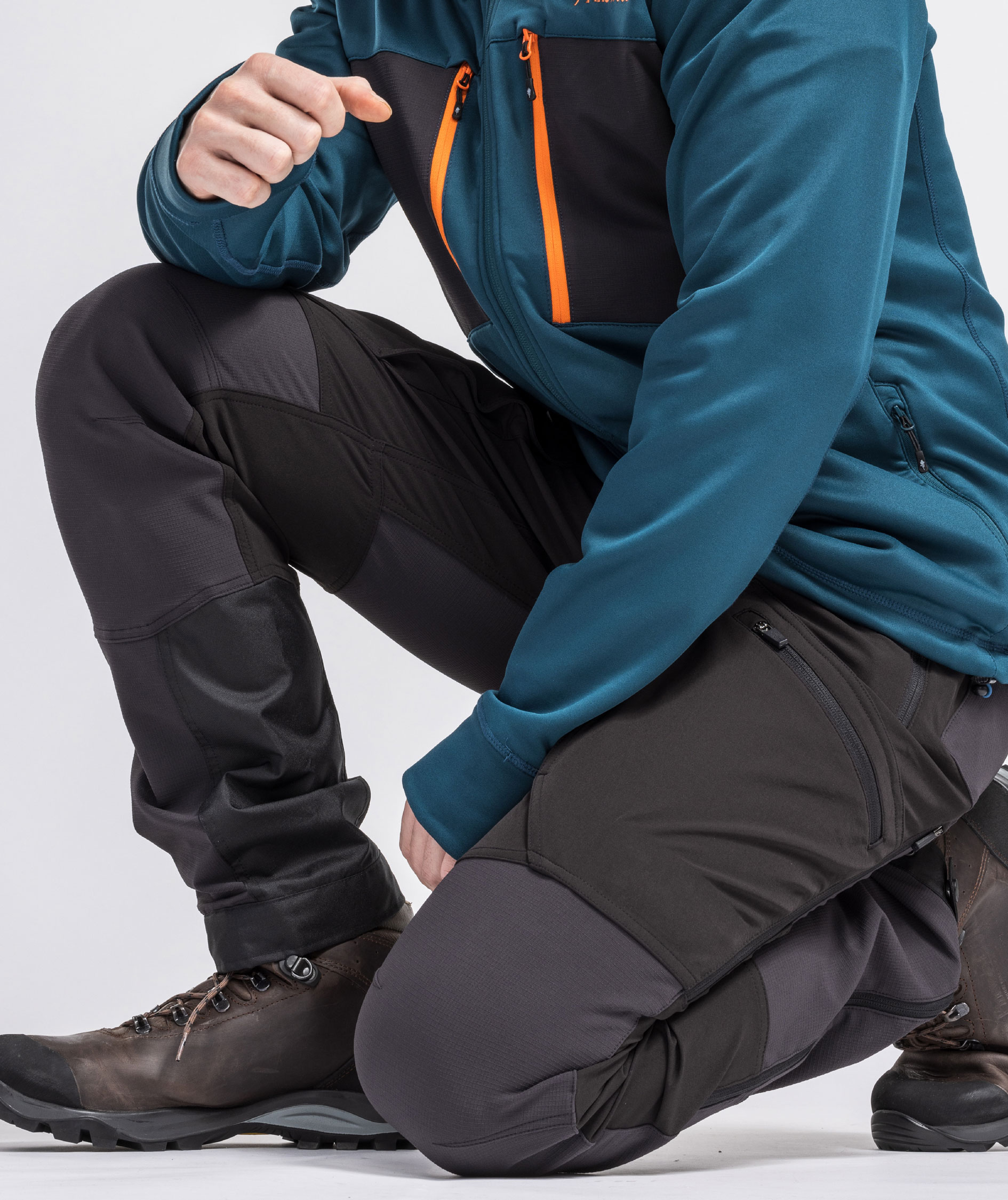 Pinewood Abisko Adventure jagtbukser, Sort, large image number 4