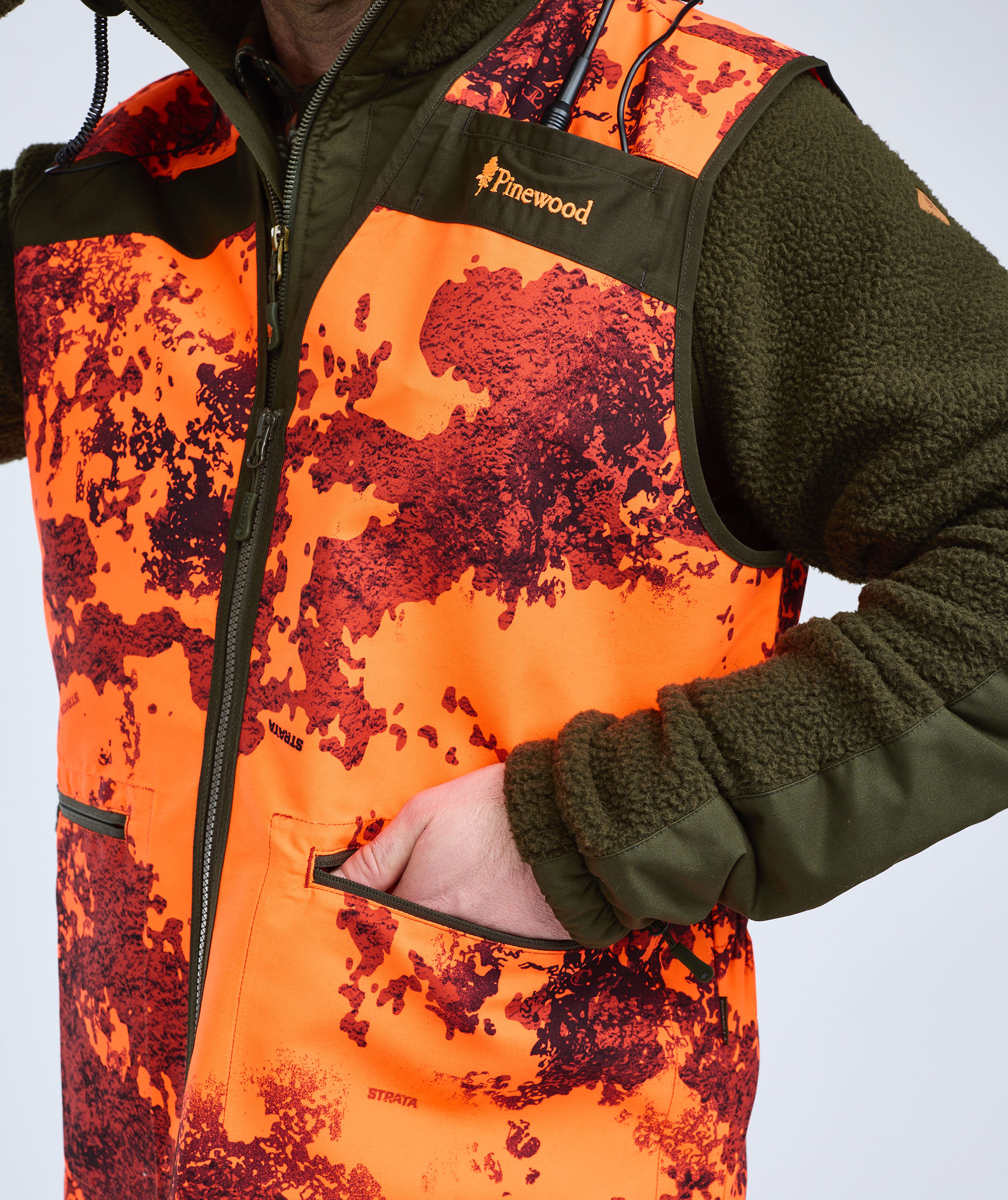 Pinewood&nbsp;Hunters Camou vest, Strata Blaze, large image number 6