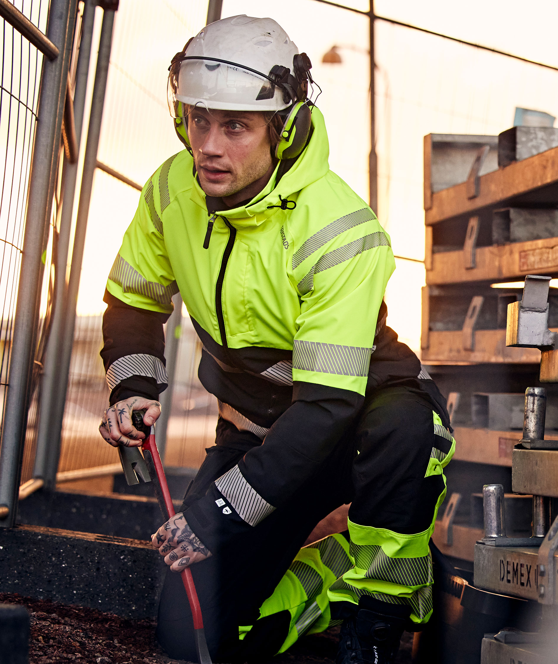 Fristads shell jacket 4690 GLS full stretch, Hi-vis Yellow/Black, large image number 12