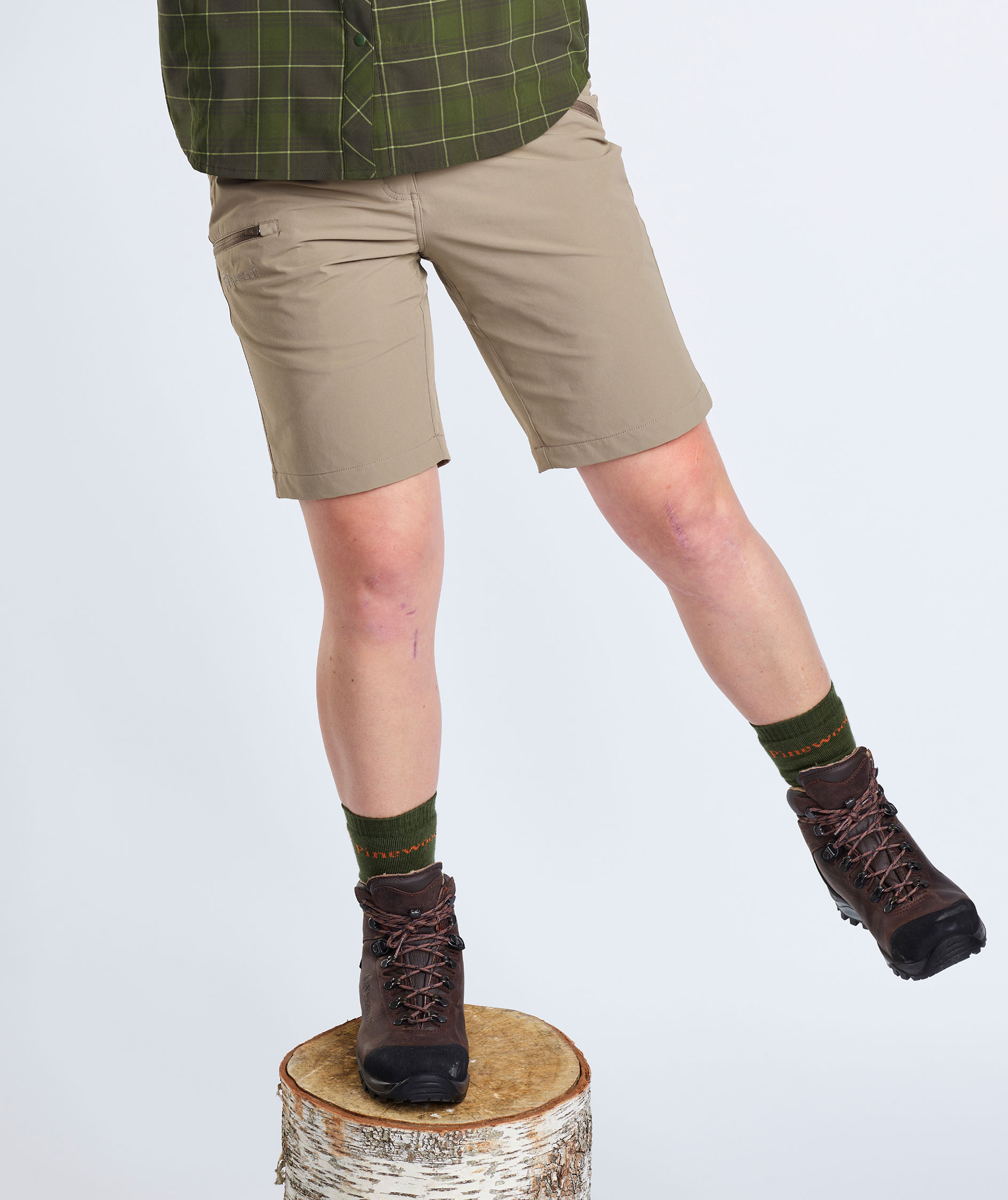 Pinewood&nbsp;Abisko Light dameshorts, Mole Brown, large image number 4