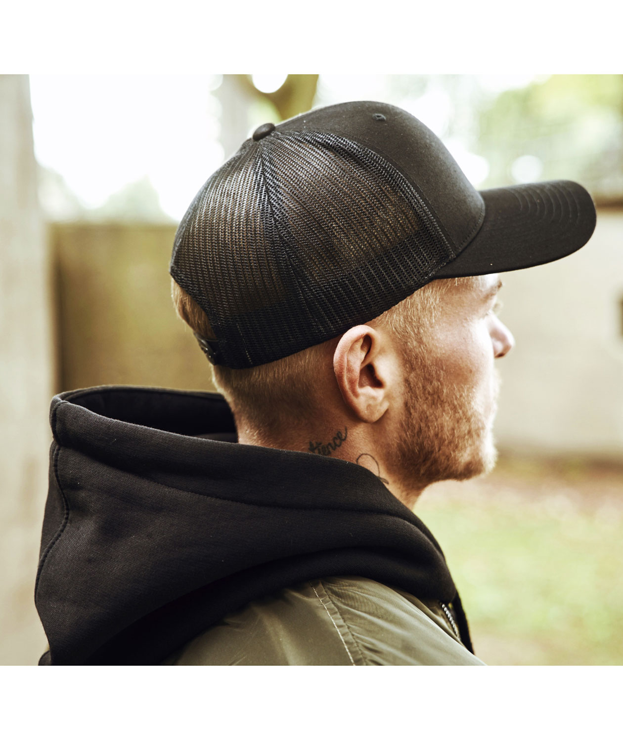 Flexfit Retro Trucker keps, Svart