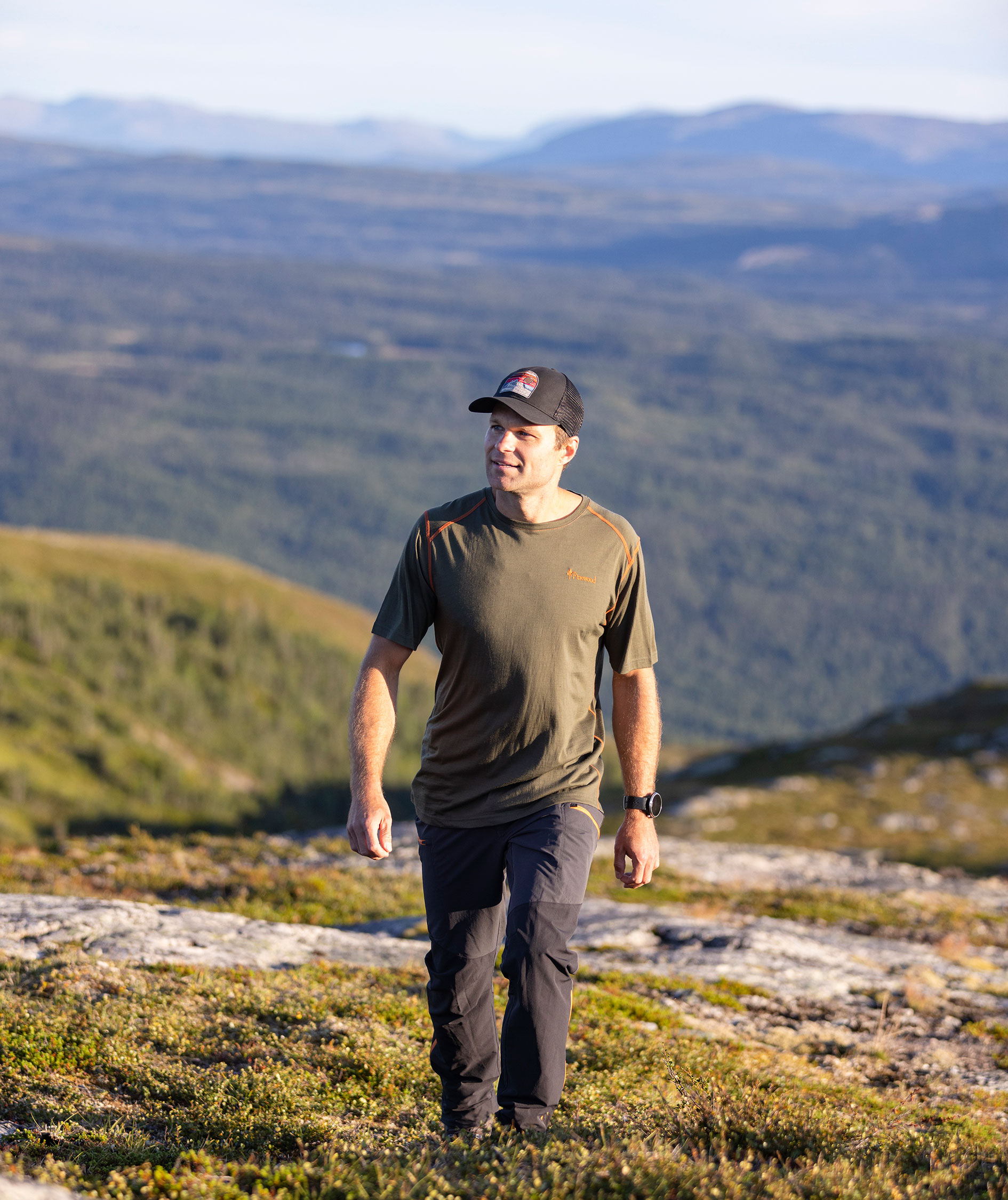 Pinewood Abisko T-shirt med merinould, Moss green, large image number 1