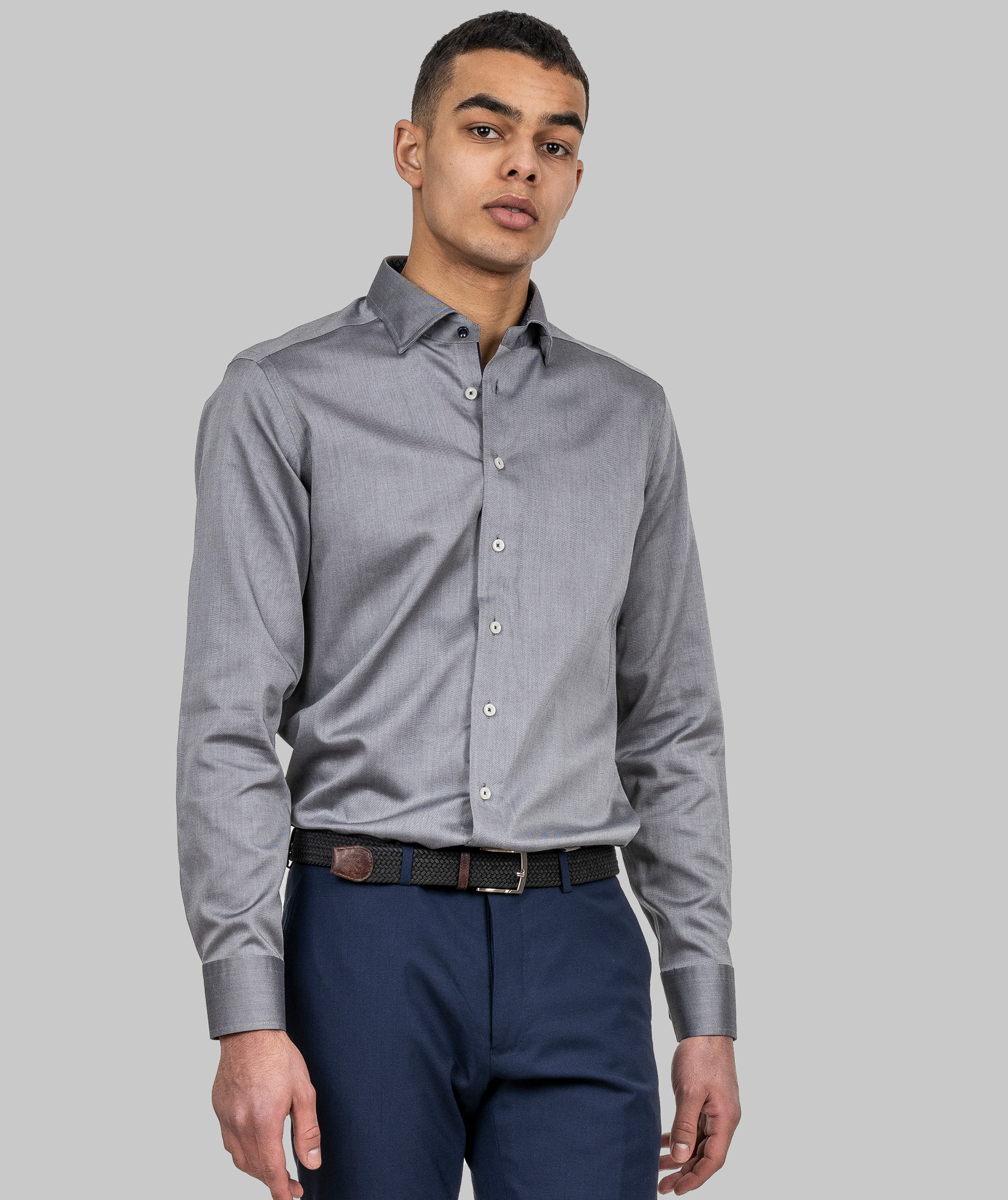 J. Harvest & Frost Twill Red Bow 122 slim fit skjorta, Gr&aring;