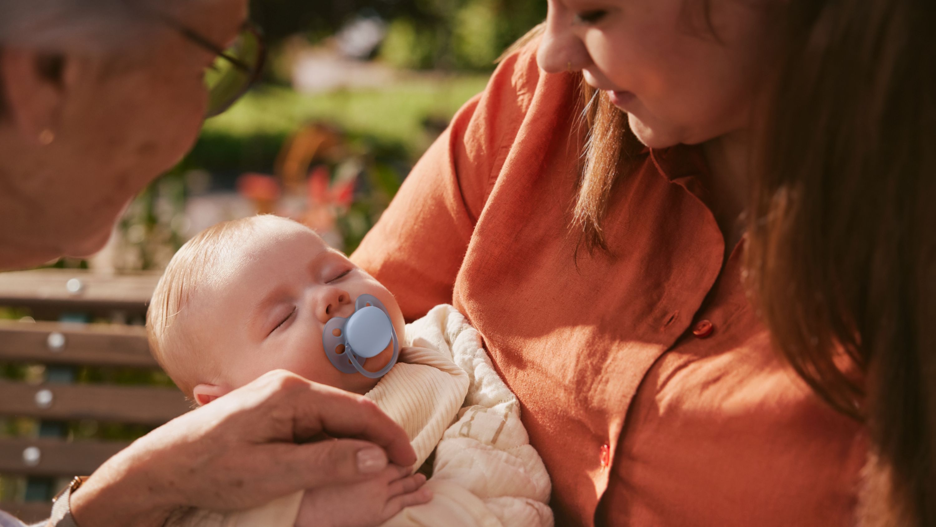 Philips Avent Pacifier ultra soft, 0-6m, Grøn / Blå