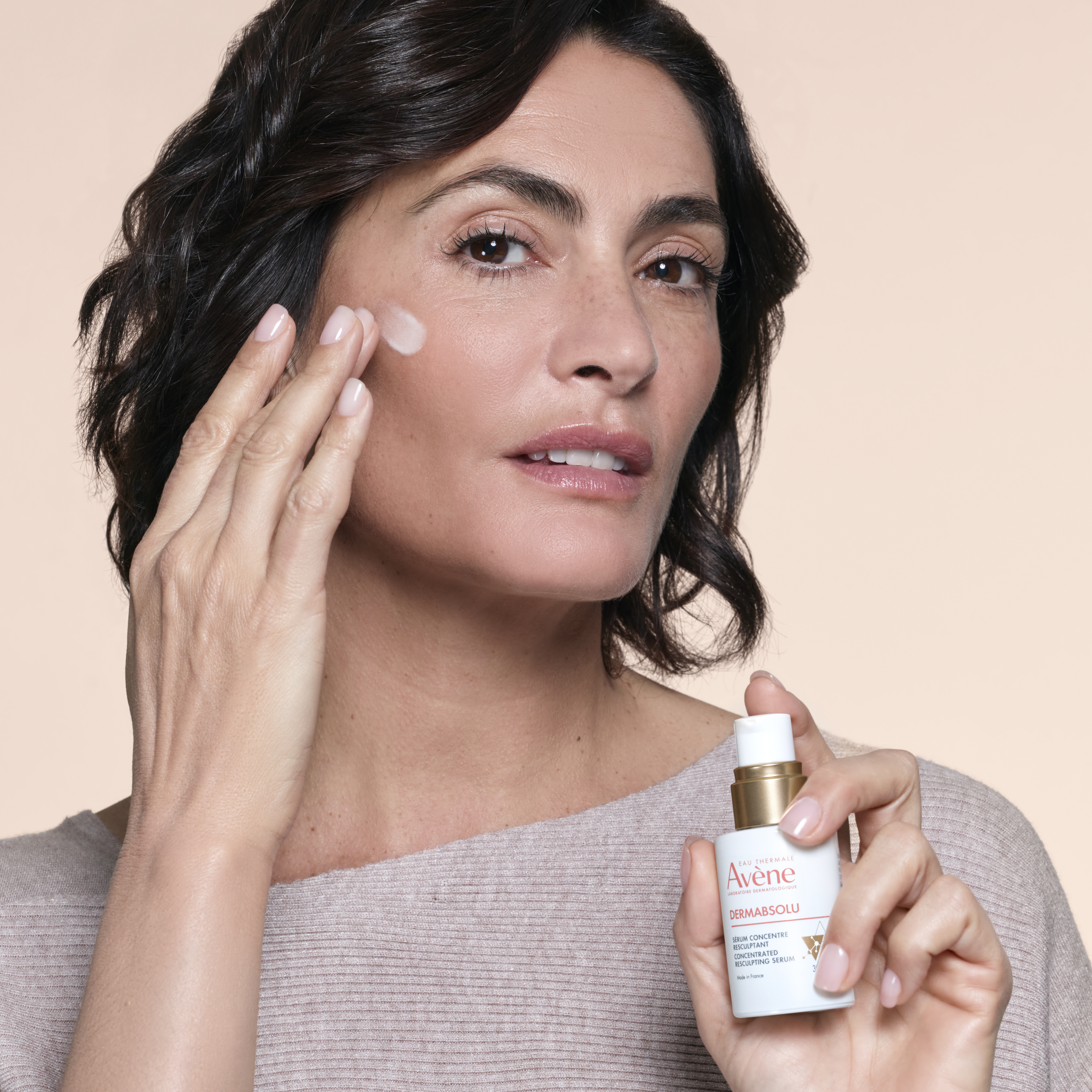 Avène DermAbsolu Concentrated Resculpting Serum