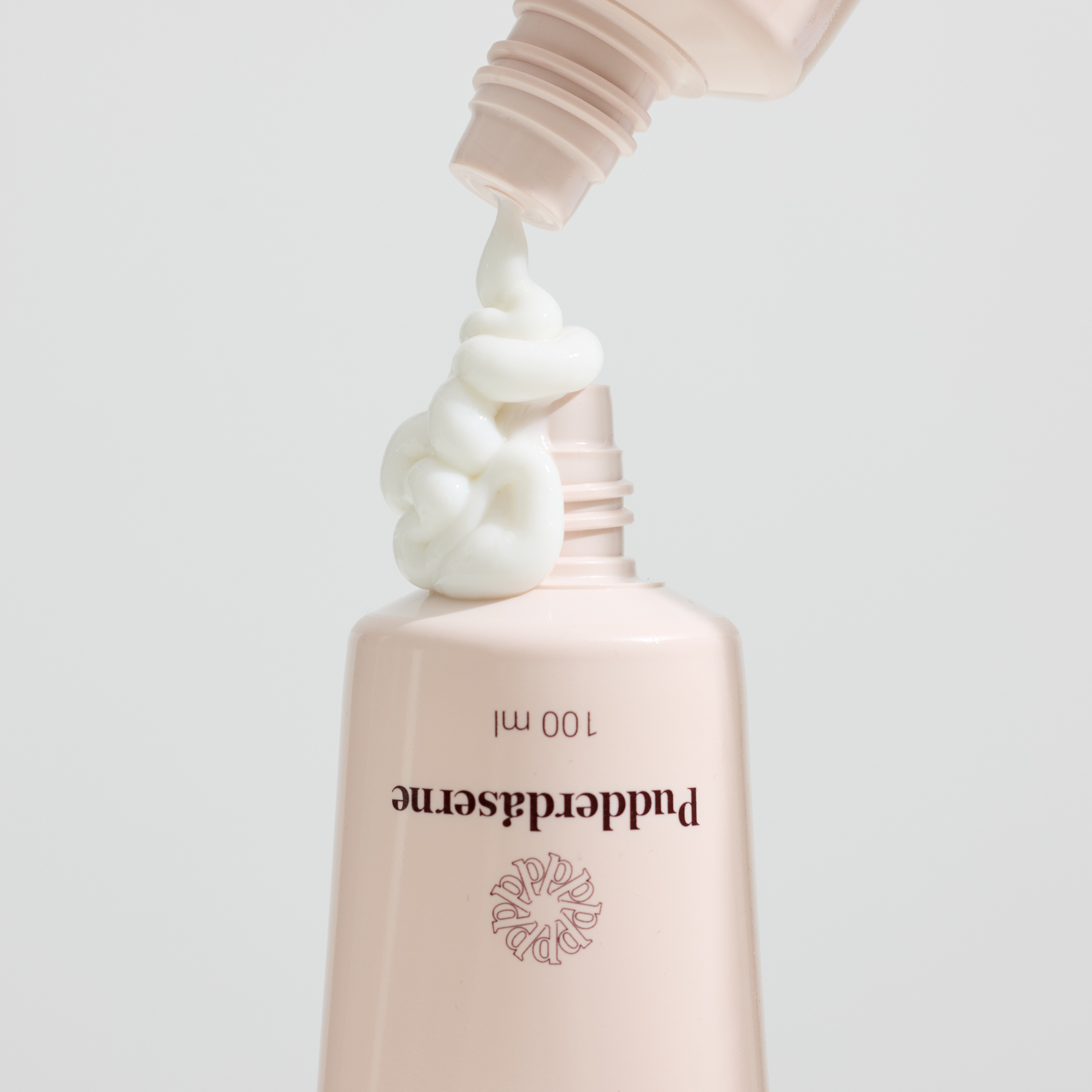 Pudderdåserne Alt I En Stylingcreme