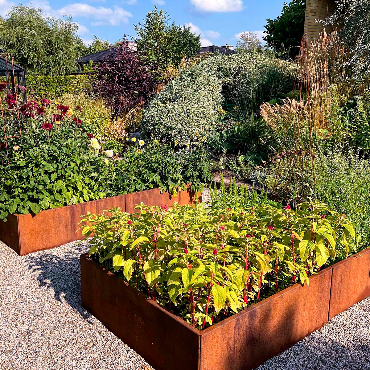 Land Modern Højbed i corten rust