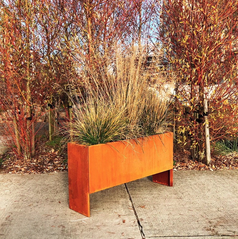 Land Modern Slim Plantekasse i Corten