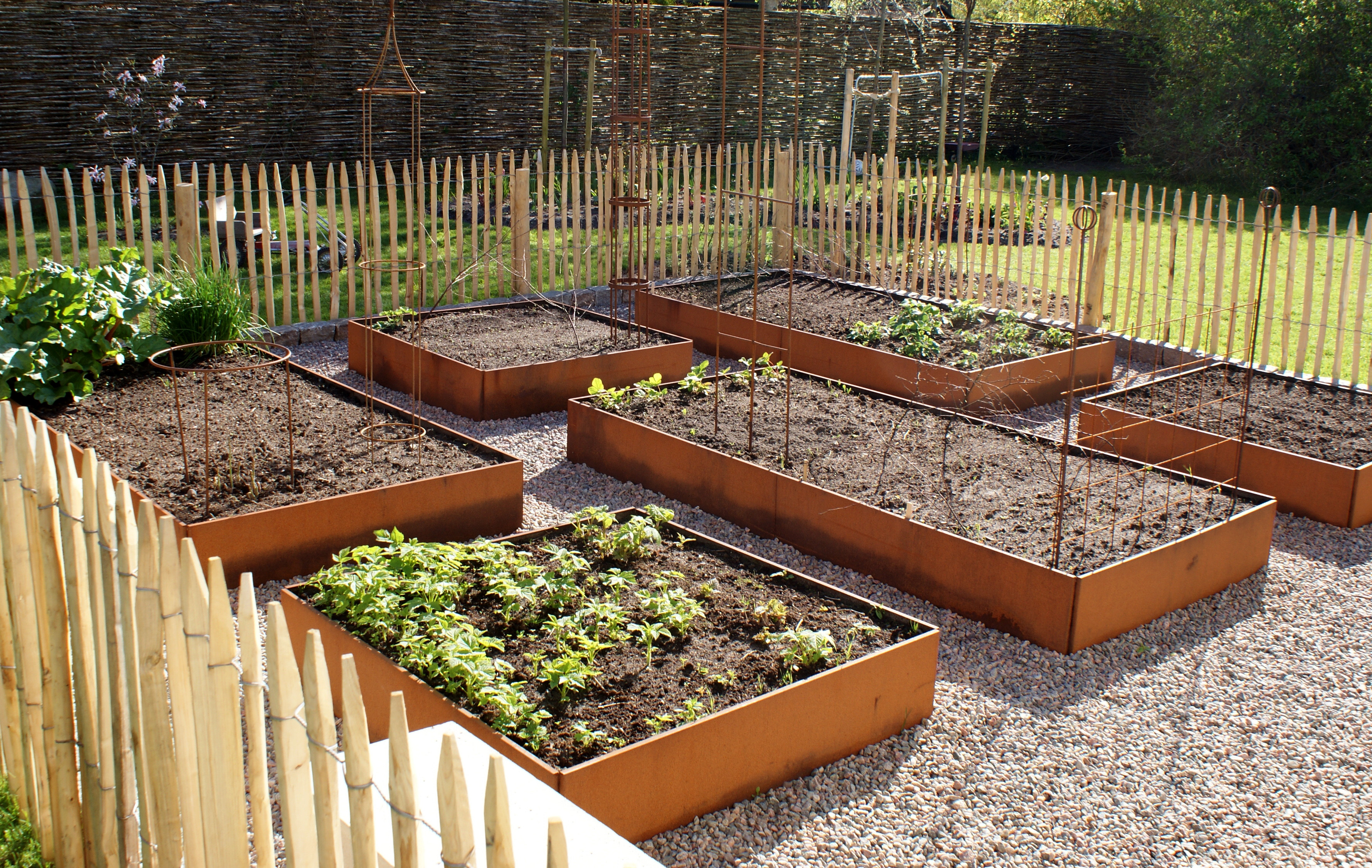 Land Modern Højbed i corten 120 cm