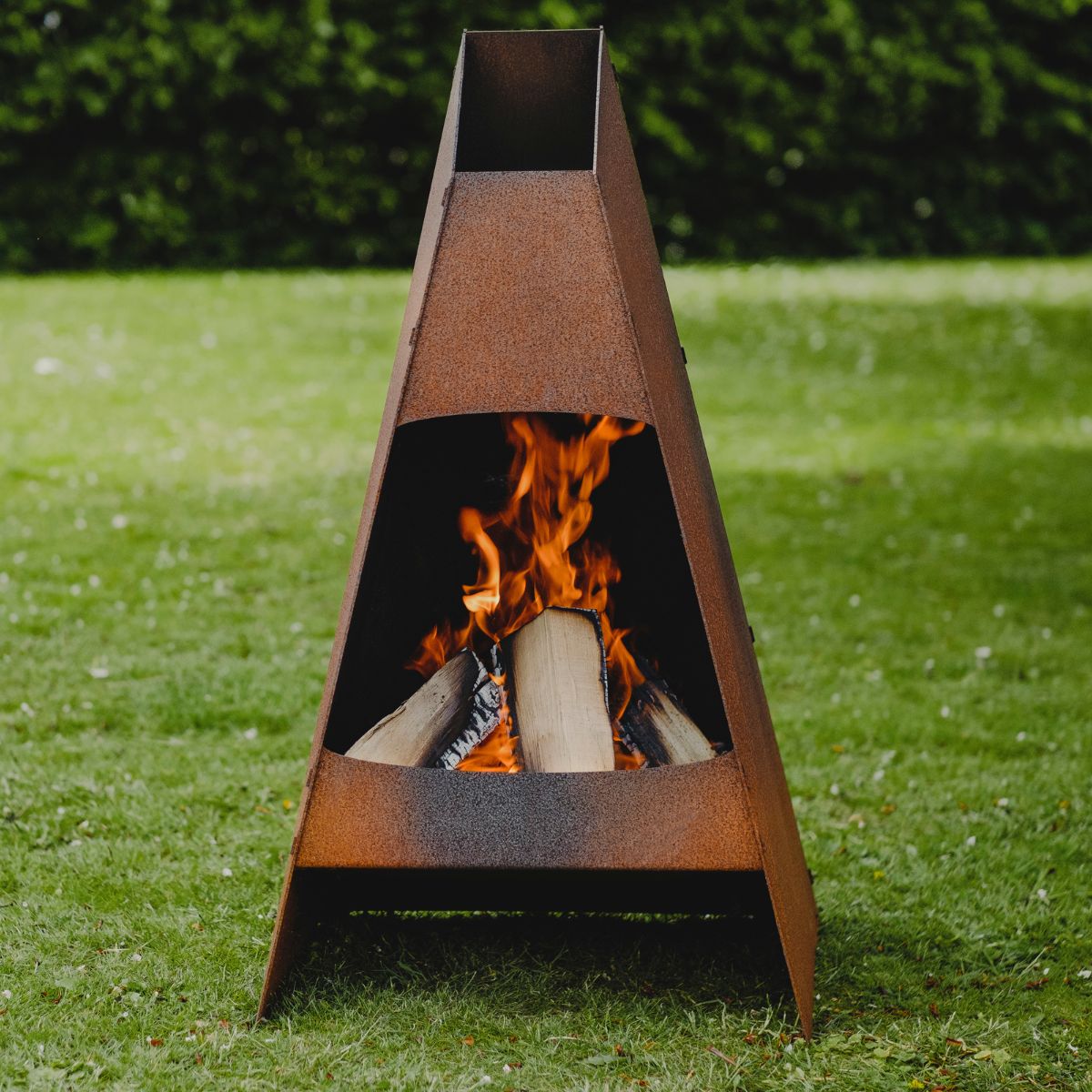 Eksklusiv havepejs i 3 mm cortenstål