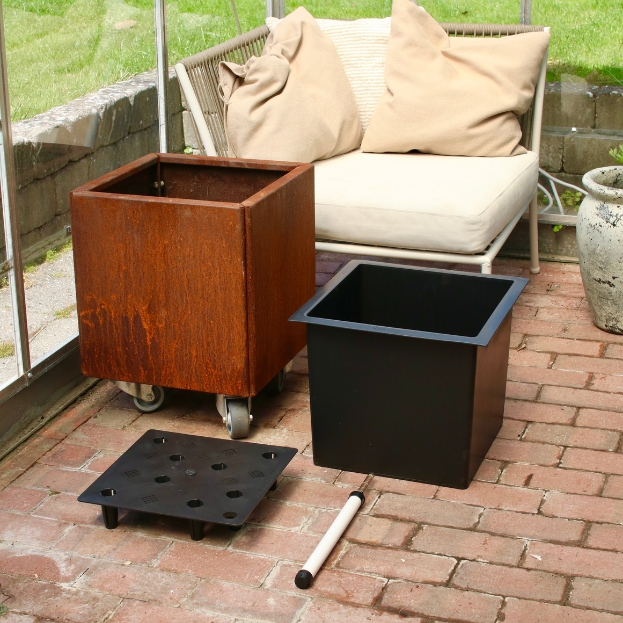 Självbevattningskruka