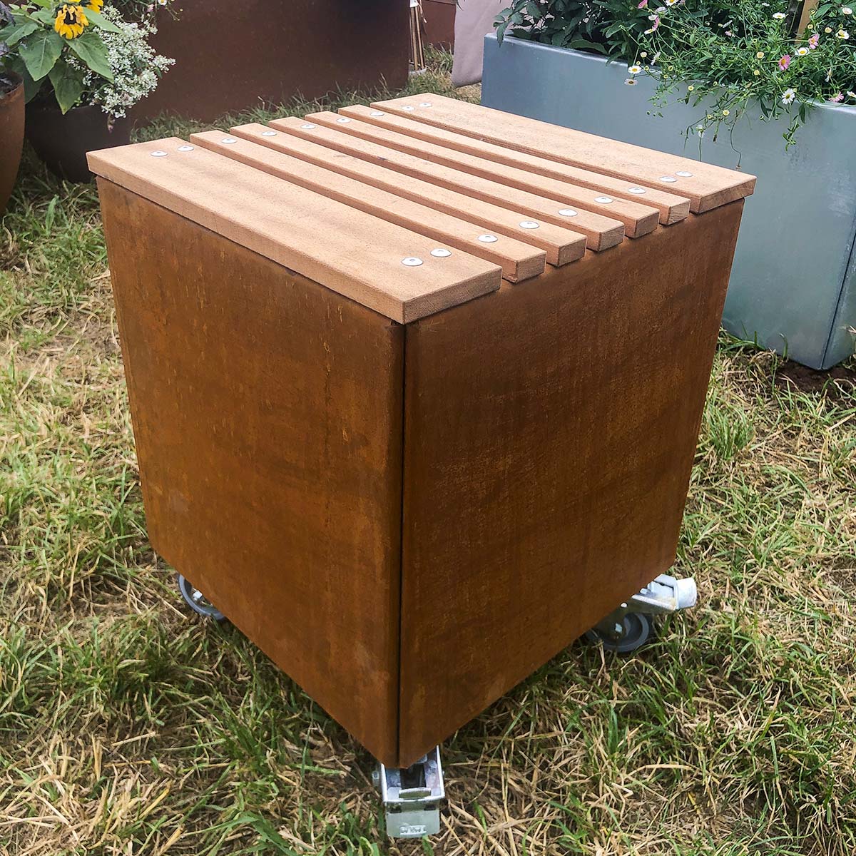 Bænksæde med mahognilister