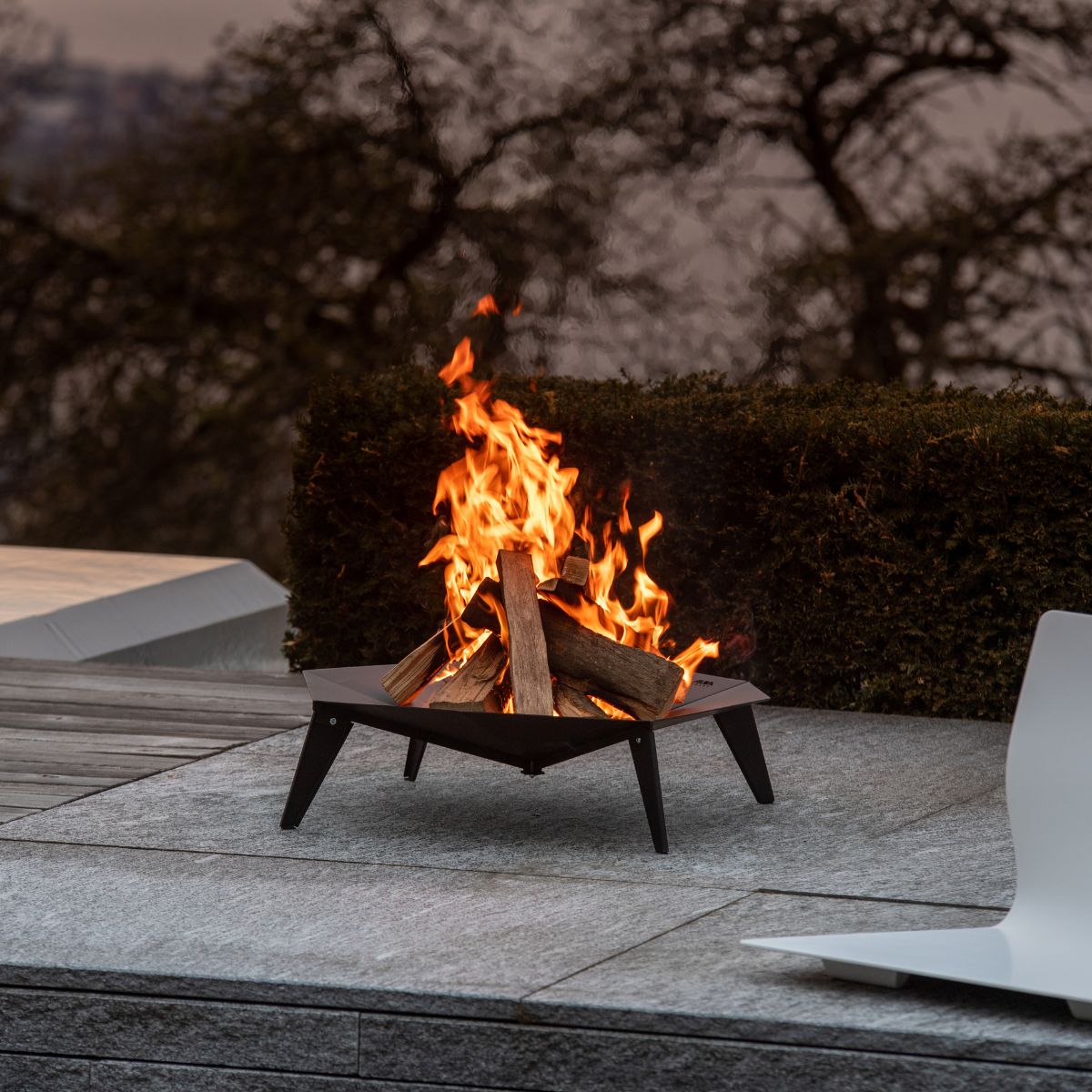 Eldfat på ben Alba Firepit