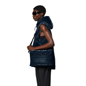 Rains Crossbody Loop Bag M. blå alt image