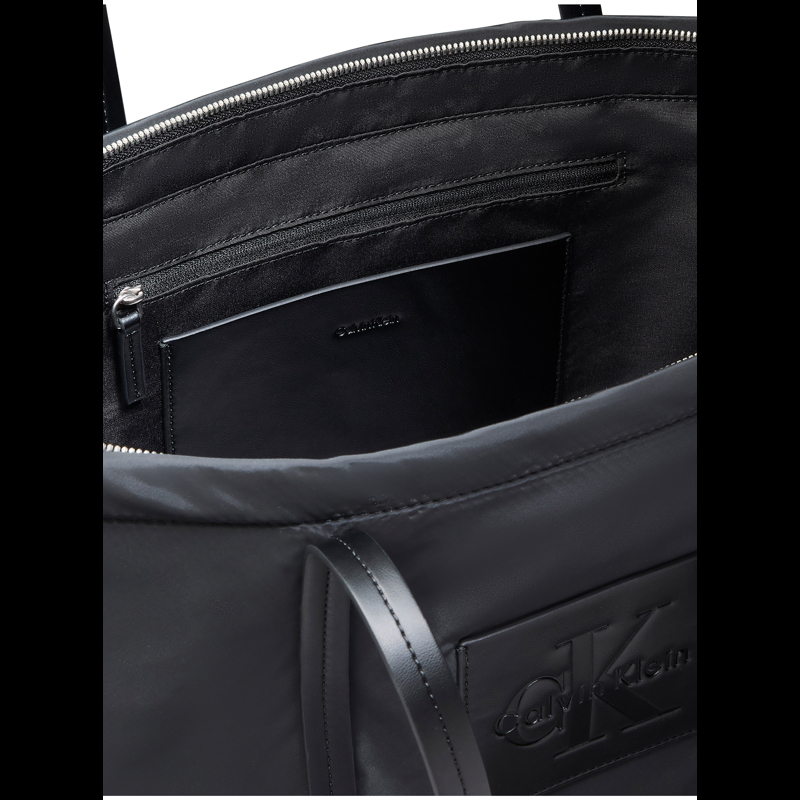 Calvin Klein Shopper Medium Monologo Sort 4