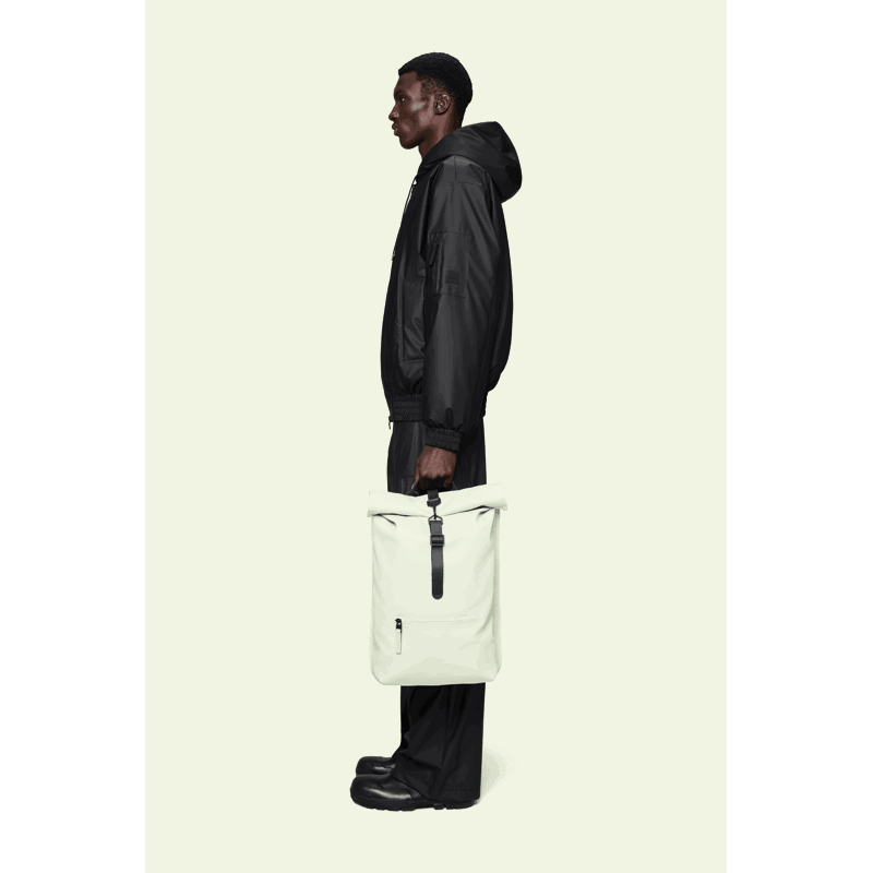 RAINS Ryggsäck Rolltop Rucksack Creme 2