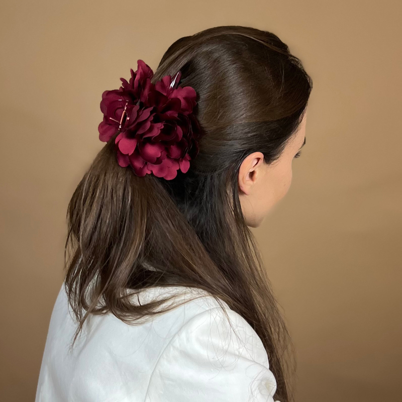 Conmé Hårklemme Lea Big Flower Bordeaux 4